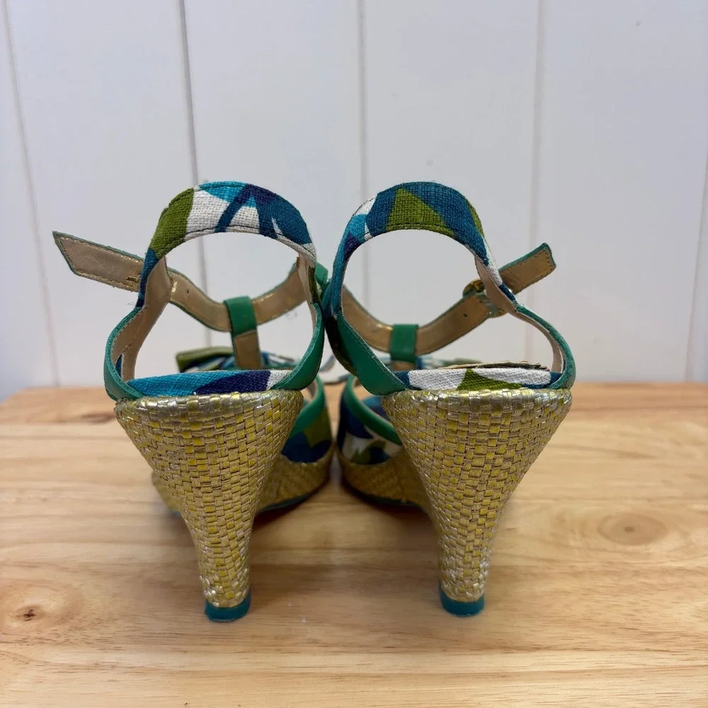 Poetic Licence Mod T Strap Wedge Sandals Womens Size 8/39 Whimsical Geometric
